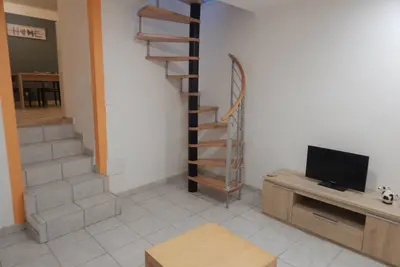 Image de Cheap apartment with terrace 15 km from the sea