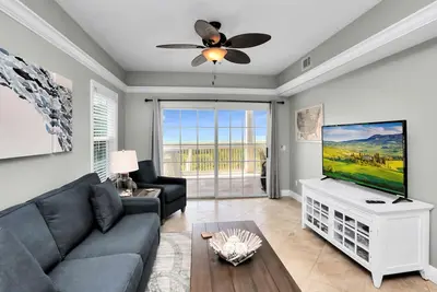 Image de Community Pool, Elevator, Gulf Front, Cape San Blas ~ Dunes Club 2a