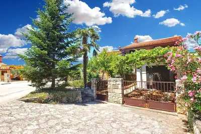 Image de Apartment 533\/1275 (Istria - Stinjan), 500m from the beach