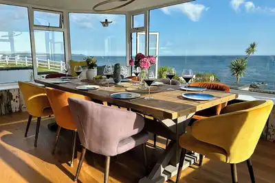 Image de Luxury, Spacious, Beachfront (direct access) House with Breath-taking Sea Views