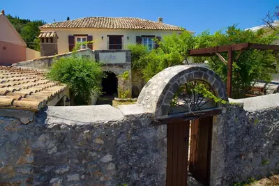 Image de Traditional Kefalonia House | Kefalonian Vintage Residence | Two bedrooms | Demoutsadata