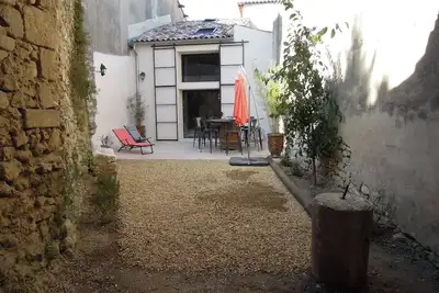 Image de Maison de vacances 7 pers. avec clim réversible et cour extérieure en Luberon
