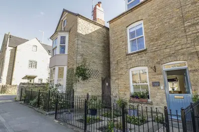 Image de Victoria Cottage, pet friendly, with open fire in Chipping Norton
