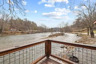 Image de Riverfront, Hiking, Fishing, Food | 5 min to Sylva