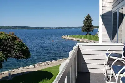 Image de Landings Condo, Upper Unit, Fabulous Views over Lake Charlevoix / Boyne City