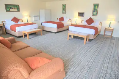 Image de Bryce Zion Inn Family room w\/2 bathrooms. Sleeps 6