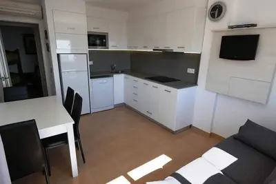 Image de Appartement de vacances Roses pour 1 - 6 personnes avec 2 chambres à coucher - Appartement de vacanc
