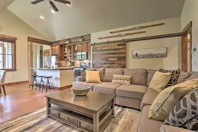 Image de Walk to Main St & Marina: Grand Lake Cabin!