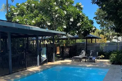 Image de Cable Beach Haven - 3br house with pool, 5 minutes walk to Cable Beach