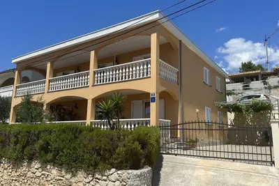 Vacation apartment in house Sunshine\/terrace with sea view\/perfect for four people
