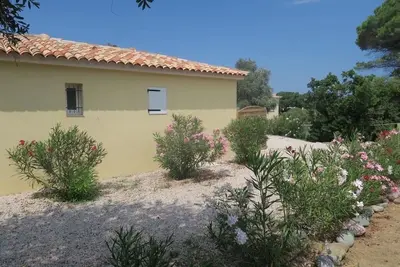 Image de Mini Air-conditioned Villa Calvi 900m from the beach (1)