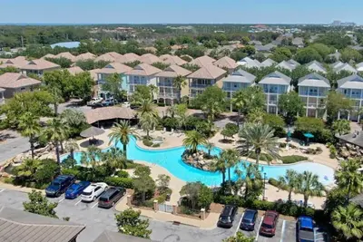 Image de 🦩Book Me Baby! Destin Delight in The Villages of Crystal Lakes🦩