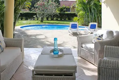 Image de 2bd guest-friendly villa with private pool in central Sosua, steps from all!
