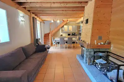 Image de Maison calme avec jardin, 3 chambres, cheminée proche station de ski