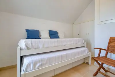 Image de Agréable appartement pour 5 personnes avec piscine, climatisation, Wifi, Tv, terrasse et parking
