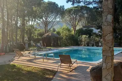 Image de Villa avec grande piscine et voiture 7 places incluse