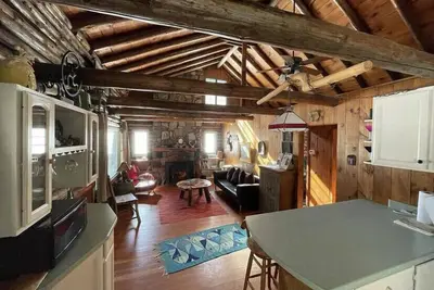 Image de <br>Pets Welcome! Adirondack Log Cabin<br>Walk To Beach<br>
