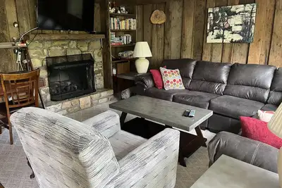 Image de Sugar Mountain Condo - Walk to Slopes