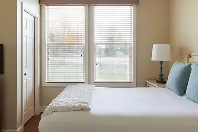 Image de Fabulous Scenic Fall Retreat Oct 2-9