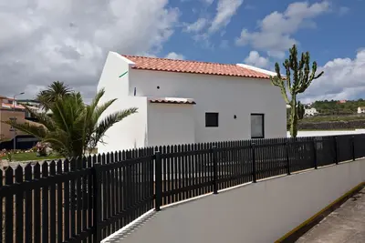 Image de One Bedroom Flat - with one bed and 2 sofa beds - capacity 5 people