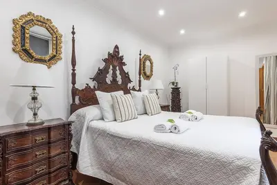 Image de Maison De LUMIÈRE apt 6 -Élégante vieille ville 2px wifi tv ac