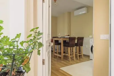 Image de Élégant et moderne dans la Séville la plus authentique