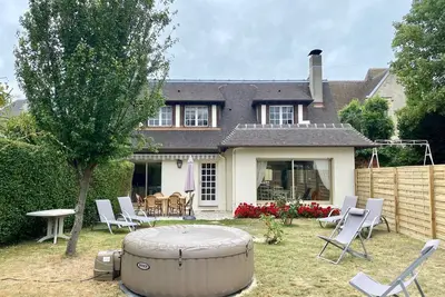 Image de Villa 2 chambres avec jardin au cœur de Deauville