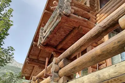Image de Grand chalet familial en rondins, moderne et cosy, 2 ou 3 familles; 12 couchages