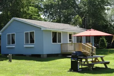 Image de Cozy & Rustic \"Blue\" Cottage