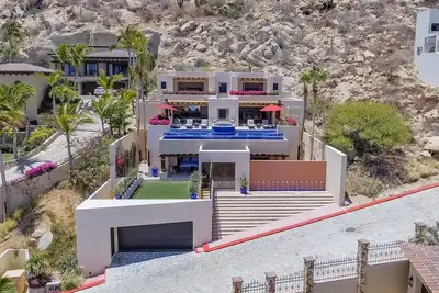 Image de Welcome to Casa de Los Gatos located in the gated community of Pedregal