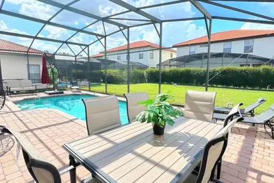 Image de Newly renovated spacious private pool home