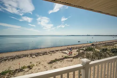 Image de Townhouse Beach Front Living - 2bd 3ba - Central Ac - Linen Towels provided