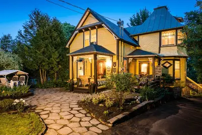 Image de Charming Victorian house built in 1870, Dreamy vacation