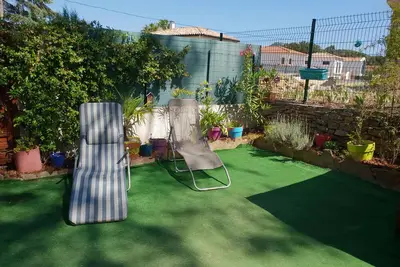 Image de A 300m de la plage des Lecques, T2 cosy+jardin