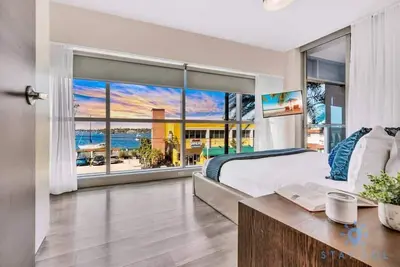 Image de Apartment w/Bay View Balcony+ Pool–Up To 6+ Gym