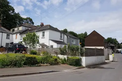 Image de - Mill End Cottage - Listed Character Cottage In Central Kingsbridge