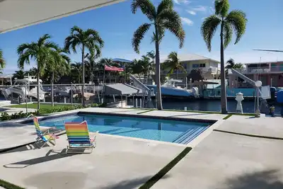 Image de Coo Coo's Nest ~ Key Largo canal front 2/3 with pool