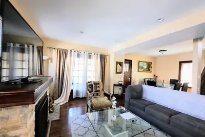 Image de Niagara Charm 🍁 Spacious 3bd/3ba Home Mins to Clifton Hill & Falls