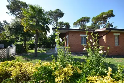 Image de Appartement de vacances avec jardin et air conditionné