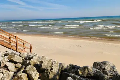 Image de Fall dates and holidays available!