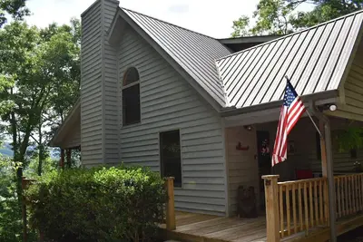 Image de Happy Top Hideaway with Gorgeous Views!