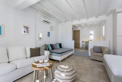 Image de Deluxe Mykonos Villa | Villa del Sol | Outdoor Pool | 2 Bdr | Ornos