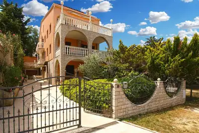 Image de Apartment 2039/31774 (Istria - Banjole), 300m from the beach