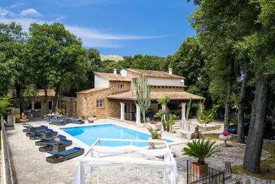 Image de Finca Encinas with upscale furnishings, pool, Wifi, air conditioning, smart Tv, Wifi