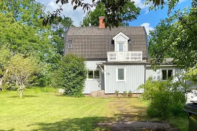 House on the edge of the village of Vena just 20 minutes from Vimmerby