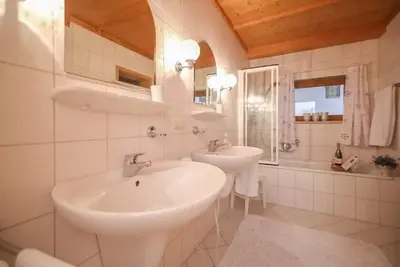 Image de Ferienwohnung 1, 90 qm, Eigener Eingang, mit Terasse, 4 Sterne