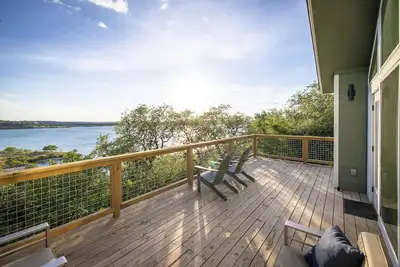 Image de Aquazul- Canyon Lake waterfront home, beautiful views!