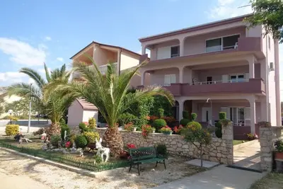 Image de Appartement de vacances Turanj pour 1 - 5 personnes avec 2 chambres à coucher - Appartement de vacan