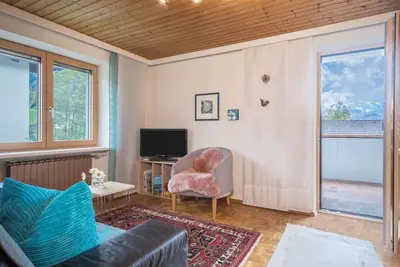Image de Appartement 'Försterhaus Wohnung Obergeschoss' avec vue sur les montagnes, jardin partagé et Wi-Fi