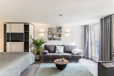 Image de Appartement de vacances moderne \"Schweizer\" avec vue sur le lac, terrasse et Wi-Fi